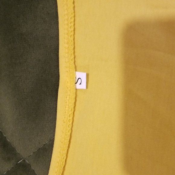 New Afibi women's square neck zip tshirt small size yellow color - Picture 3 of 5